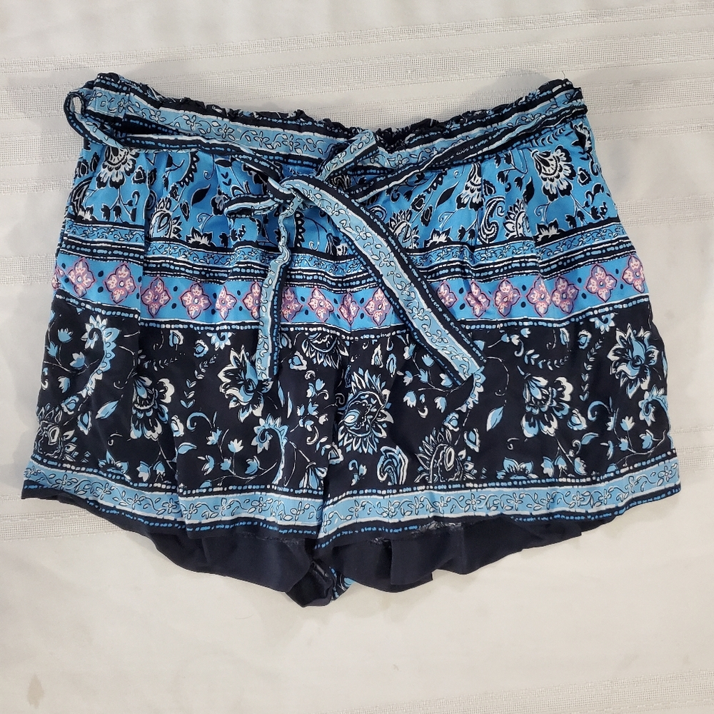 Loft 100% Rayon Flowy Floral Boho Shorts Size Large - Picture 2 of 6
